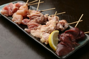 鶏肉の旨みを味わえる『串焼き』