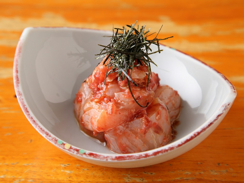 「鶏梅肉あえ」焼き鳥屋の女性に大人気のメニュー