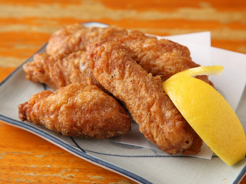 食べ応えのある「若鶏唐揚げ」