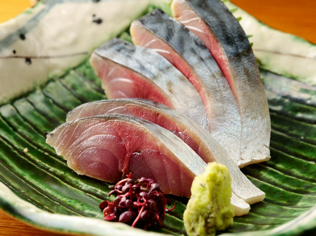 日本酒と相性抜群！　自家製『〆鯖』