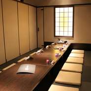 小人数でも団体でも個室席を用意できるのが魅力です。
最大80名の大型宴会から、2名～6名の個室での仕事帰りの飲み会まで、シーンを問わずに利用できます。