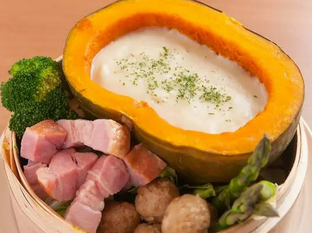 濃厚チーズの『かぼちゃのチーズフォンデュ～温野菜添え～』