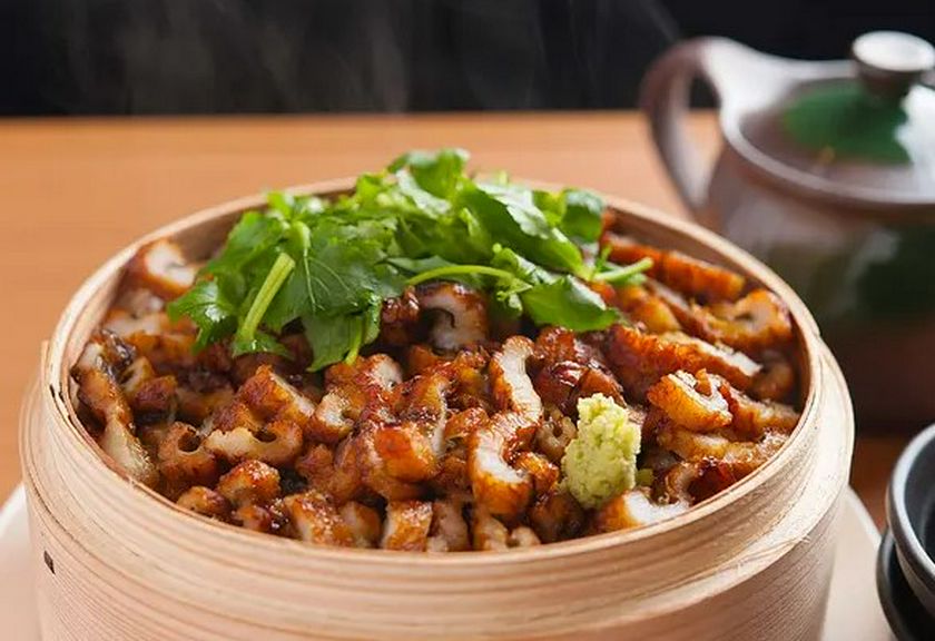 自家製たれの『あなごのせいろ飯〜ひつまぶし風〜』
