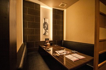 掘りごたつの席でゆっくり寛げる雰囲気のお店です!