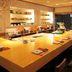 おしゃれな街で決める王道和食。～二人だけのプライベート空間～