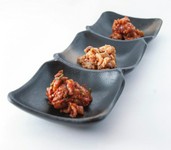 チャンジャ職人がつくる絶品
厳選素材のタラ胃袋、エラを使用
ビール、ごはんのお供にやみつきです！