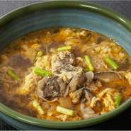 山形牛カルビを使用したコチュジャン味の韓国雑炊