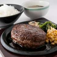 国産牛ハンバーグ
つや姫ごはん
スープ
ミニサラダ
※チーズトッピングは＋200円