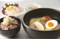 和牛香る冷麺
ハーフネギ上タン丼
ナムル
ミニサラダ