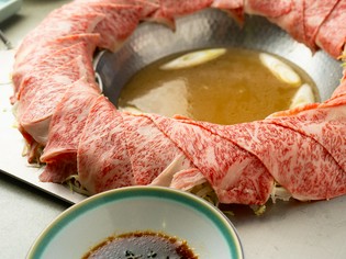 地元の恵みを味わう、山形牛とつや姫の贅沢なコラボレーション