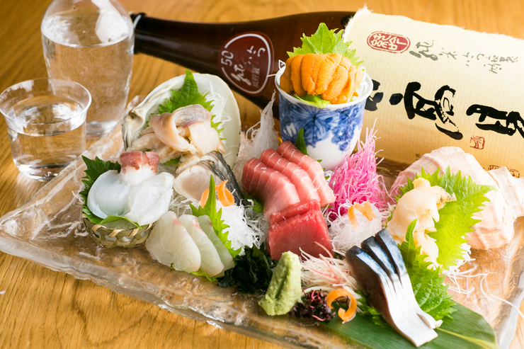 We offer a wide selection of locally sourced seafood, meat, and seasonal vegetables.