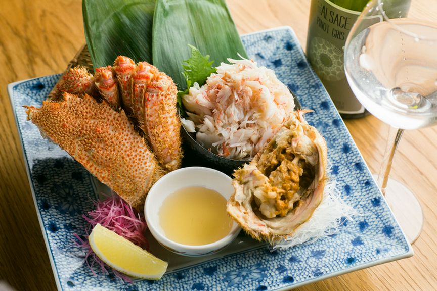 しっかりとしたカニ肉の甘味が口の中に広がる『毛ガニ』