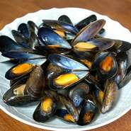 メニュー復活！今回はナポリ風に胡椒を効かせました。