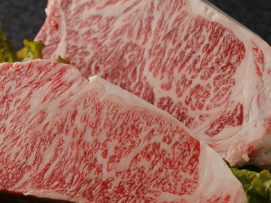 やわらかいお肉の王様『サーロインステーキ』