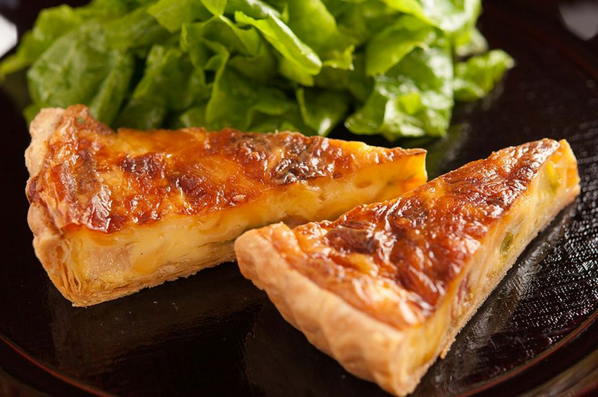 旬野菜がたっぷり。濃厚な味わい『自家製キッシュ』