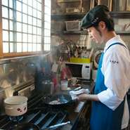 地の野菜を中心に、市場で料理人が自らの目で選んだ素材たちが、美味しい欧風料理に生まれ変わります。