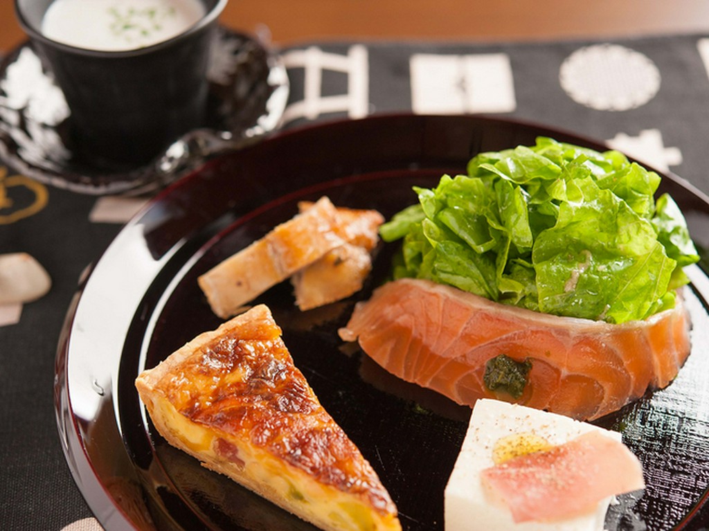 和素材と洋のコラボレーションが織りなす味を楽しめます