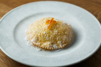 サルデーニャの郷土菓子『セアダス』