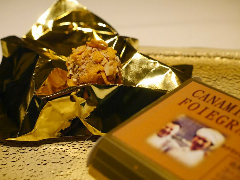 フィオリータとは"開花"
10品の季節感とシェフの感性が花咲く料理の数々をお楽しみ下さい。
