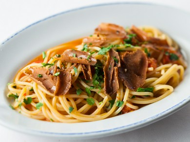 『シチリア産マグロのカラスミとミニトマトのスパゲットーニ』