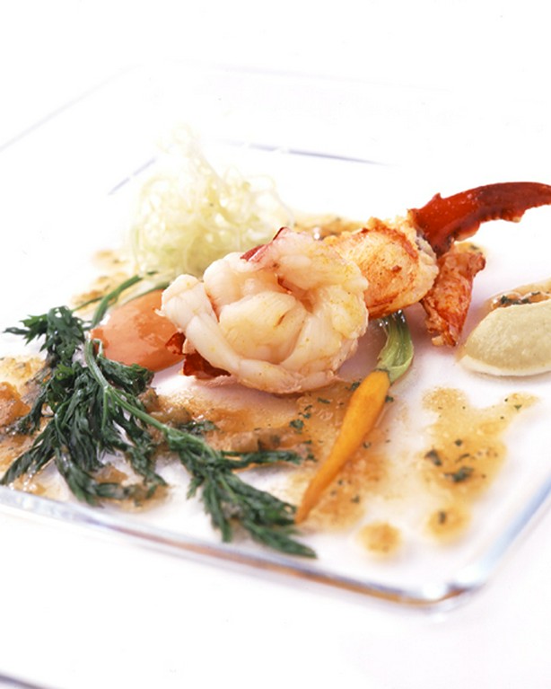 【海の美食】キャビア・オマール海老の組み合わせた魚介類
