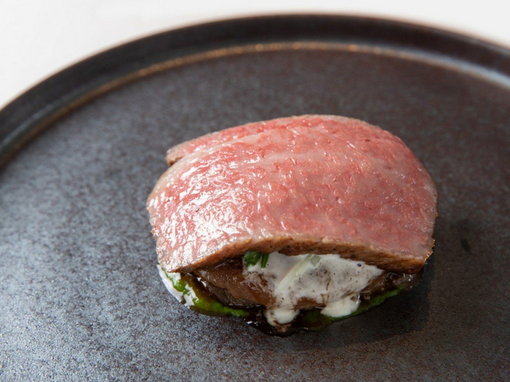 ■兵庫県和牛 もも肉のロースト