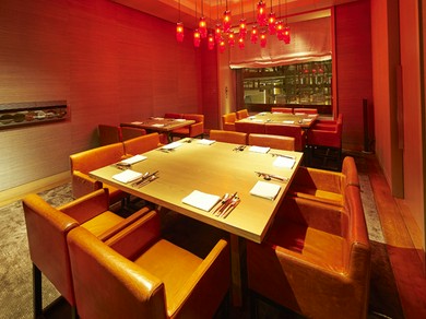 ゆったりと流れる心地よい空気感が、上質な大人の時間を演出