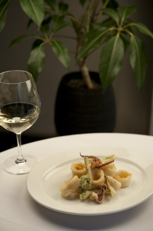 カラリと揚げて、周りはサクサク。旨味を誘う油加減が絶妙