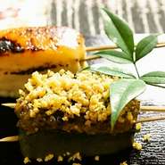 加賀生麩のもっちりとした味わいはコース料理の中でも存分に味わっていただけます。おすすめは『生麩田楽』。他、加賀野菜や金沢の海の幸などのこだわりの食材もお楽しみください。