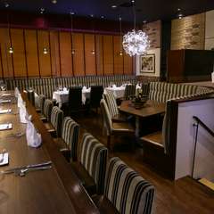 お一人でも気楽に過ごせるゆったり空間。