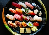 にぎり20貫、椀物
※写真はイメージです。内容は、仕入れ状況により異なります