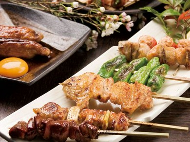 備長炭で焼き上げる蔵鵡の串！