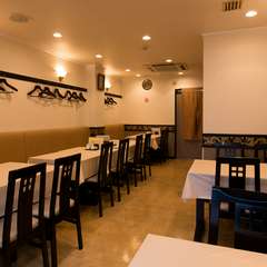 派手な装飾を一切廃したシンプルモダンのインテリア