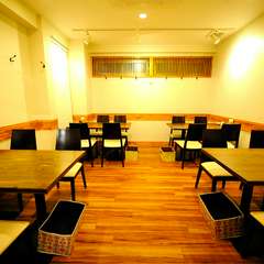 ゆったりした店内