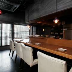 京都の町家を改装した、京都の香り漂うお店造り