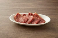 ほどける肉繊維、降り注ぐ肉汁のシャワー