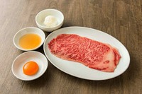 サーロインのすき焼き　※濃厚卵・一口ライス　各2個付