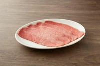一頭から1キロしか取れない、霜降りが見事な逸品