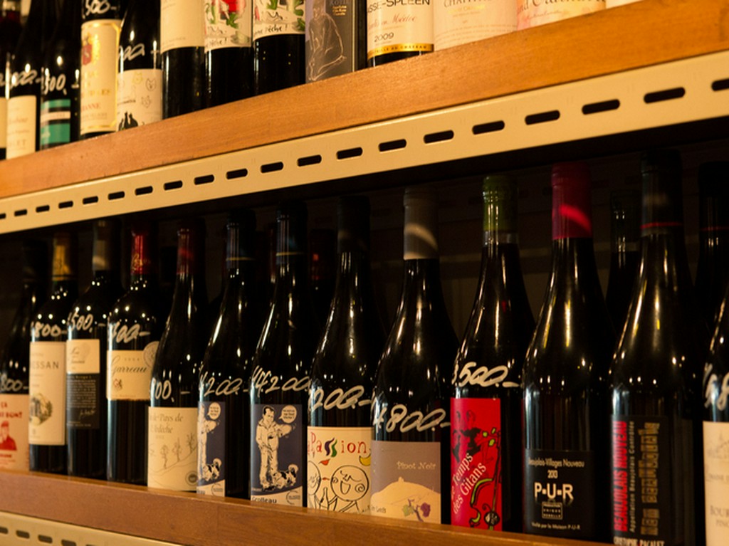 気軽さを演出するリーズナブルなワイン