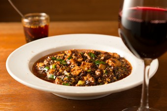 沖縄料理×中国料理の唯一のメニュー『琉球麻婆豆腐』