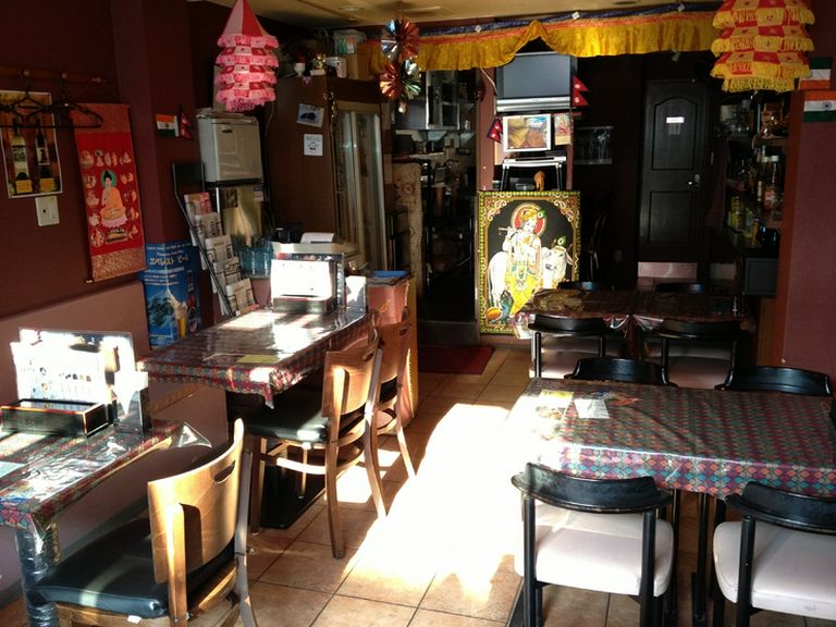 リラックスして、本格インド料理に舌鼓