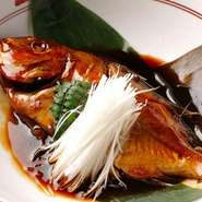 みそ汁・お新香・小鉢・ミニサラダ付き