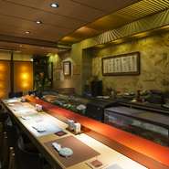 感染防止対策として、1日1組限定とし、2名の場合は2組までおとうしさせて頂きます。尚、2、3日前までの要予約制となります。