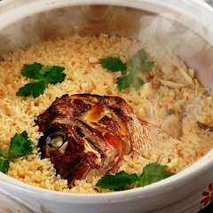 手間ひまかけた自慢の味『鯛めし』