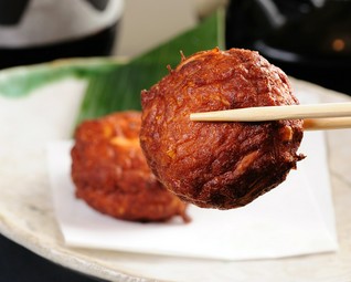 やすべえ名物の『鯛すり身の自家製さつま揚げ』