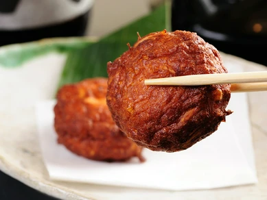やすべえ名物の『鯛すり身の自家製さつま揚げ』