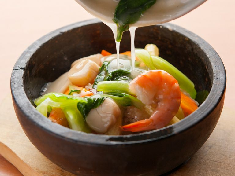 『海鮮おこげ』『マーボー豆腐』など石焼メニューもおすすめ