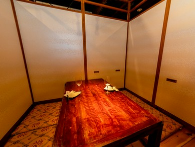 熊本県で個室のあるお店 ステーキ ヒトサラ