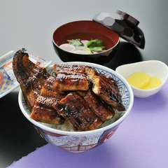 三河産活うなぎをたっぷり丸ごと一匹使用！『うな丼』