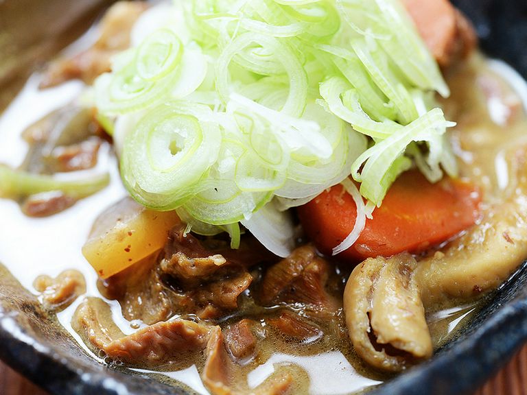 リニューアル前から、長年親しまれてつづけている味『もつ煮込み』